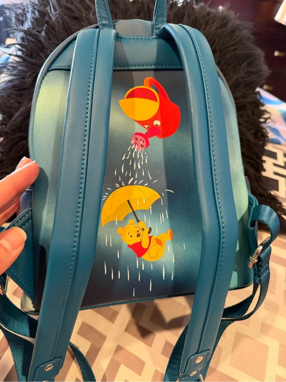 Loungefly Winnie the Pooh Heffa-Dream Glow Mini Backpack GLOW IN THE DARK.